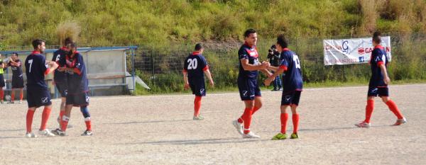 L'esultanza dell'Atletico Cameris